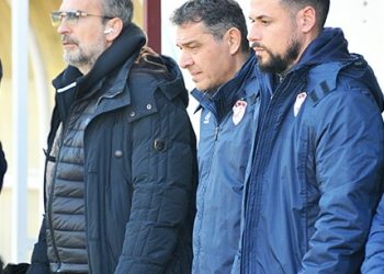 «Δώστε της… με αρχή τη Κυριακή μια ευκαιρία!»