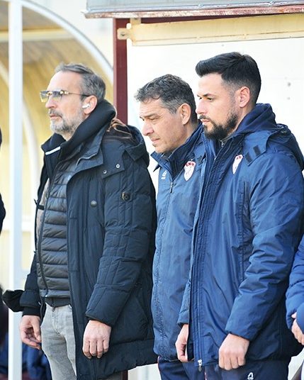 «Δώστε της… με αρχή τη Κυριακή μια ευκαιρία!»