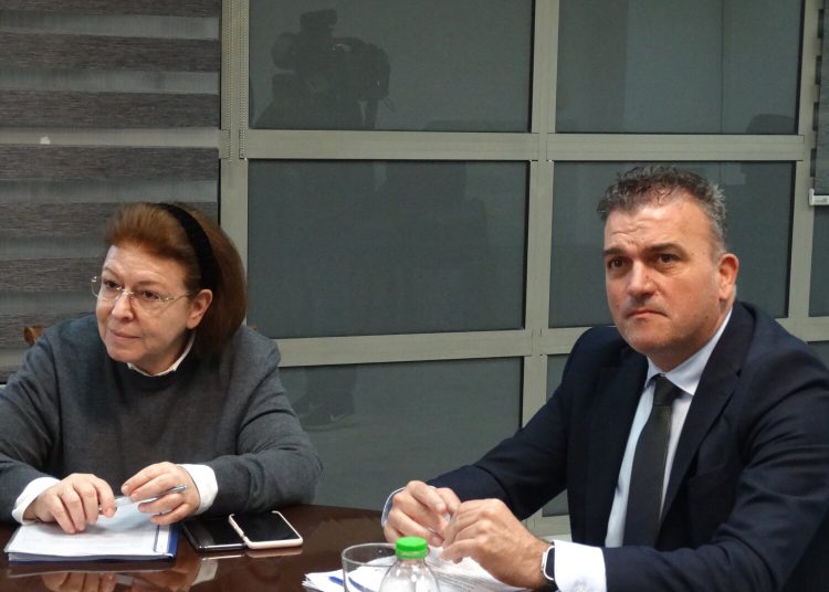 Συνάντηση Μενδώνη – Μαμάκου για Αρχαίο Θέατρο και πολιτιστικές υποδομές της Λάρισας