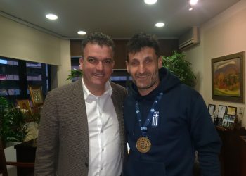 Με τον «χρυσό» αθλητή και δημοτικό σύμβουλο Τάσο Κουρδή ο Δήμαρχος Λαρισαίων Θανάσης Μαμάκος