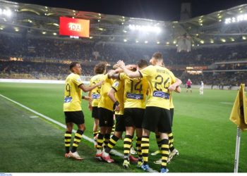 Αμετάβλητη η κορυφή, κέρδισαν οι πρωτοπόροι: Η βαθμολογία της Super League