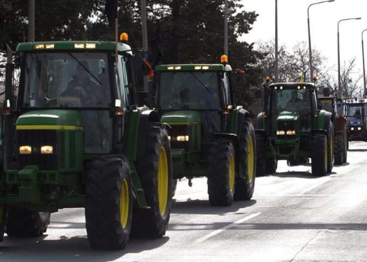 Σήμερα οι αποφάσεις των αγροτών για το μέλλον των κινητοποιήσεών τους