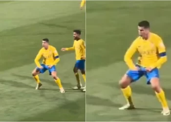 Κριστιάνο Ρονάλντο: Άσεμνη χειρονομία του Πορτογάλου, έδειξε τα γεννητικά του όργανα σε οπαδούς που του φώναζαν «Μέσι, Μέσι»