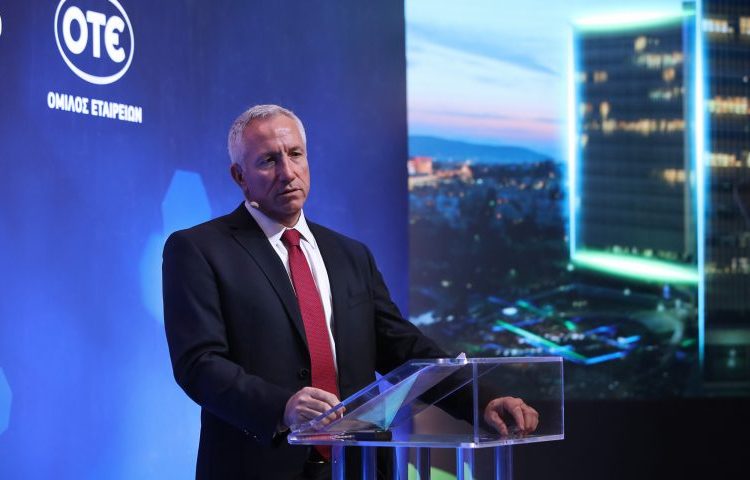 Τι λέει η Cosmote για την πιθανή πώληση της Nova;