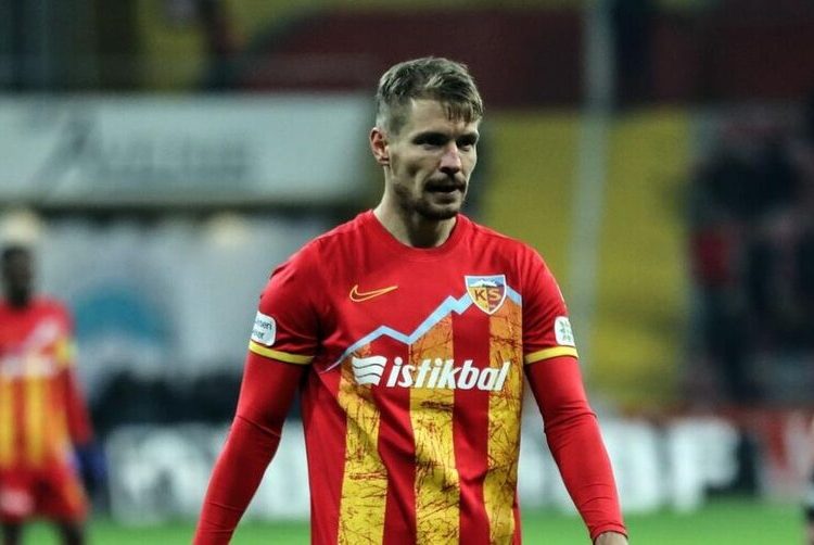 Ασίστ ο Χατζηγιοβάνης στη μάχη των Ελλήνων, τη νίκη η ομάδα του Κολοβέτσιου