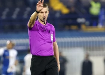 Superleague: Με Σιδηρόπουλο διαιτητή και ξένο στο VAR το Άρης – ΑΕΚ