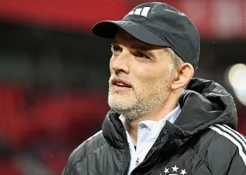 Μπάγερν Μονάχου: Έξι παίκτες εναντίον του Τούχελ