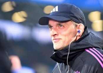 Δεν παραιτείται από την τεχνική ηγεσία της Μπάγερν ο Τούχελ