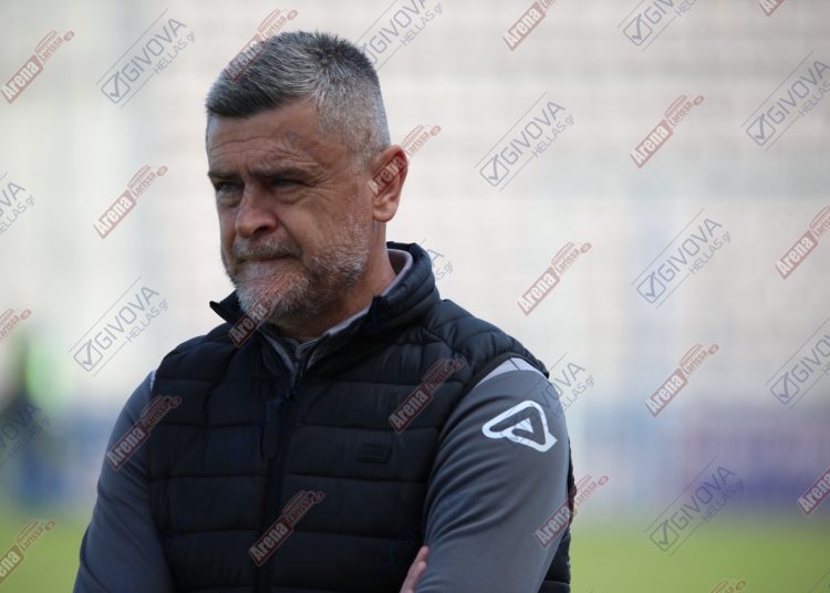 Δερμιτζάκης: «Η ομάδα μας ότι προσπαθεί να κάνει, το κάνει μέσα στον αγωνιστικό χώρο» (Vid)