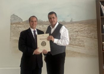 Με τον Πρόξενο των ΗΠΑ συναντήθηκε ο περιφερειάρχης Δ. Κουρέτας