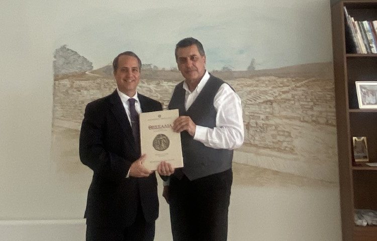 Με τον Πρόξενο των ΗΠΑ συναντήθηκε ο περιφερειάρχης Δ. Κουρέτας