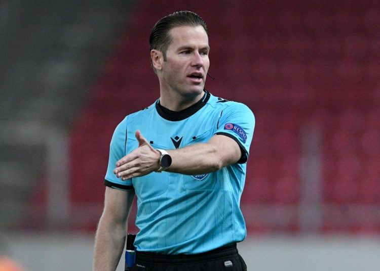 Ο Μακέλι σφυρίζει στο Ελλάδα-Καζακστάν