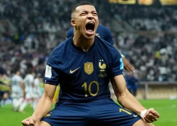 Ρονάλντο: «Ο Μπαπέ θα πάρει τη Χρυσή Μπάλα στη Ρεάλ, ο Μπέλινγκχαμ μου θυμίζει τον Ζιντάν»