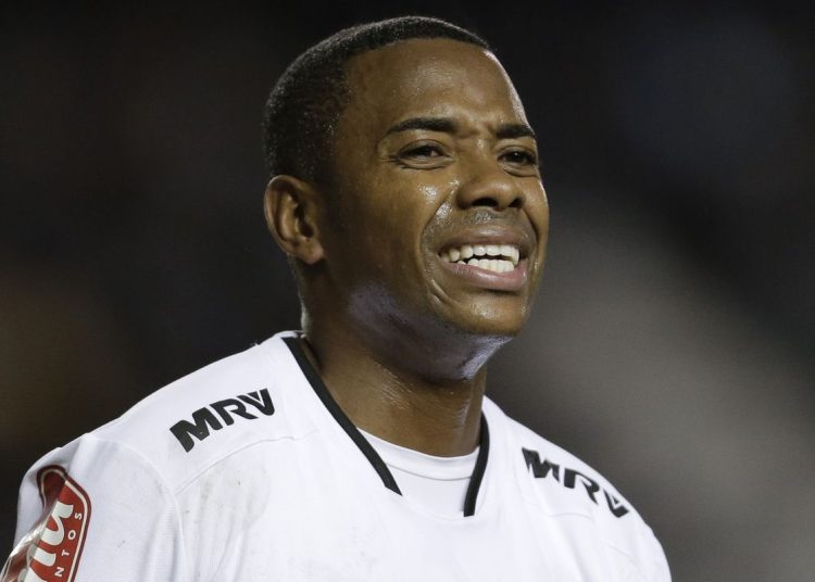 Το ανώτατο Δικαστήριο της Βραζιλίας ψήφισε να εκτίσει ο Ρομπίνιο εντός της χώρας την ποινή του για βιασμό