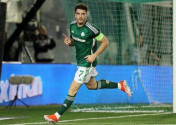 Ο Παναθηναϊκός νίκησε με ανατροπή την ΑΕΚ και φώναξε “παρών” στη μάχη του τίτλου