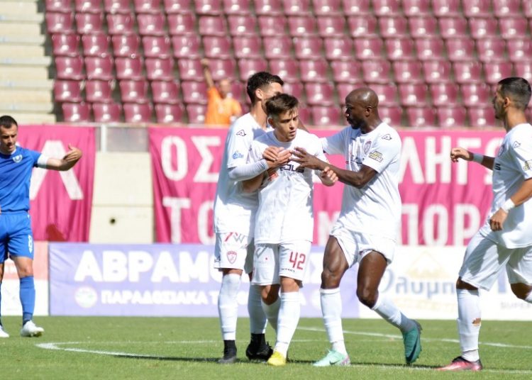 Έβγαλε στη… σέντρα τους παίκτες η ΠΑΕ ΑΕΛ