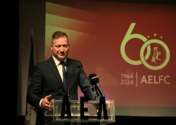 Νταβέλης: «Να βγει απόφαση πριν το ματς με τον Λεβαδειακό»