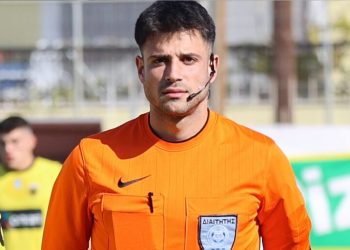 Ο  Φωκάς “σφυρίζει” στο ΑΕΛ-Νίκη Βόλου