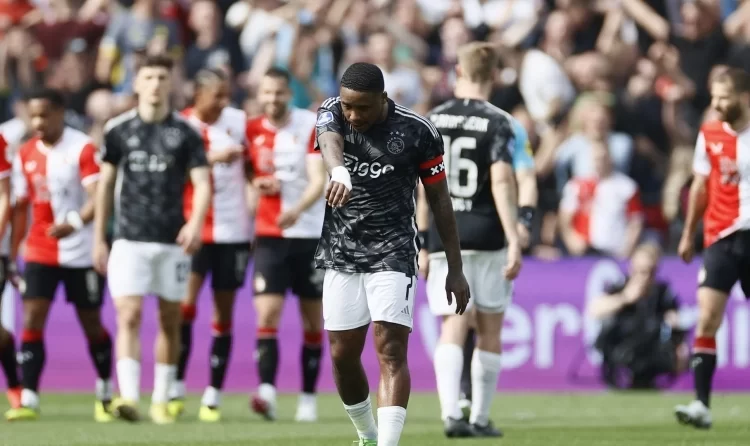 Ιστορικός διασυρμός του Άγιαξ από τη Φέγενορντ