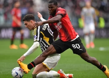 Όρθια στο Τορίνο η Μίλαν και φαβορί για τη δεύτερη θέση