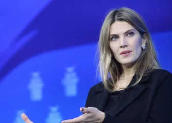Εύα Καϊλή: Θα πάω να ζήσω στην Ιταλία – Αιχμές κατά της Μέτσολα και της Ευρωβουλής