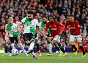 Έστησε «μπλόκο» στη Λίβερπουλ η Γιουνάιτεντ κι έβαλε φωτιά στην κορυφή!