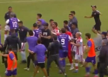 Τρομερό ξύλο και εννέα αποβολές στο Ντεφενσόρ Σπόρτινγκ – Ρίβερ Πλέιτ(video)