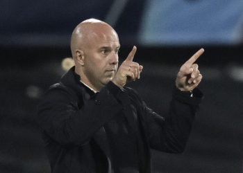 Σλοτ: “Θέλω να γίνω προπονητής της Λίβερπουλ, αισιόδοξος για τη συμφωνία των δύο ομάδων”