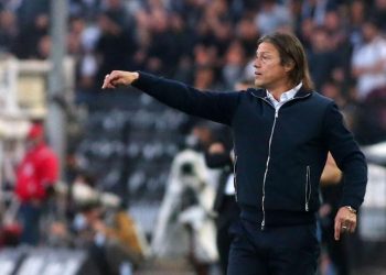 Διαψεύδει η ΑΕΚ για δικογραφία σε Αλμέιδα