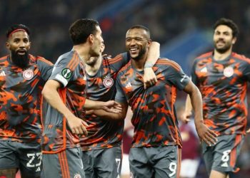 Απίστευτη νίκη του Ολυμπιακού στην Αγγλία με 4-2 επί της Άστον Βίλα!