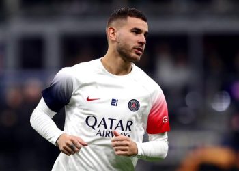 Σοκ στην Παρί: Ρήξη χιαστού ο Ερναντέζ- Χάνει το Euro