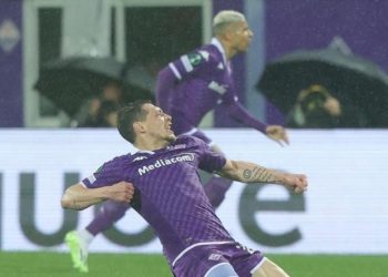 Ο Ενζολά λύτρωσε την Φιορεντίνα στο 91′ και της έδωσε προβάδισμα για τον τελικό