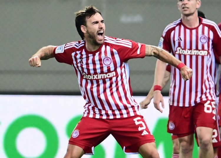 Με γκολάρες του Όρτα ο Ολυμπιακός γκρέμισε την ΑΕΚ από την κορυφή