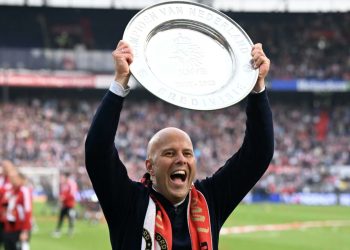 Το «αντίο» της Φέγενορντ στον Άρνε Σλοτ