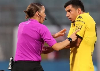 Ποινή πέντε αγωνιστικών στον Σουλεϊμάνοφ για απόπειρα βιαιοπραγίας κατά της Φραπάρ