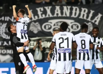 Ο ΠΑΟΚ διέλυσε με τεσσάρα τον Παναθηναϊκό και τώρα στα χέρια του η κούπα