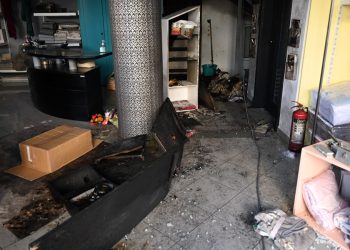 Ελεύθερος ο 22χρονος που κατηγορείται για τον εμπρησμό των γραφείων του Άρη