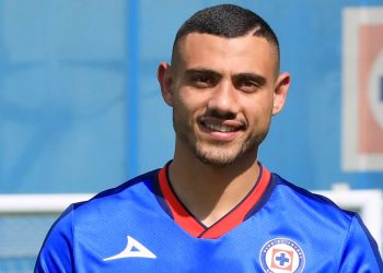 Στην Κρουζ Αζούλ ο Γιακουμάκης