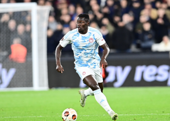 Παίκτης του ΠΑΟΚ ο Καμαρά για τρία χρόνια