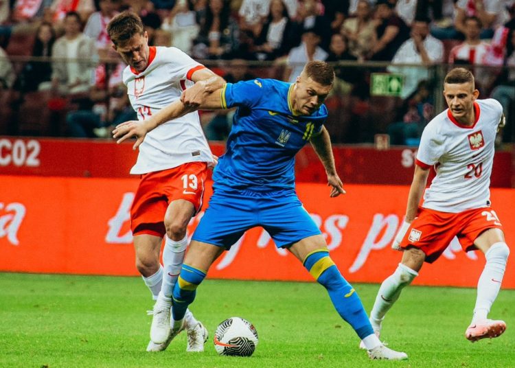 Τα φιλικά μας στέλνουν ταμείο…