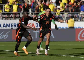 Ο Μουνιόθ έδωσε την 1η θέση στην Κολομβία, στους 8 του Copa America και η Βραζιλία