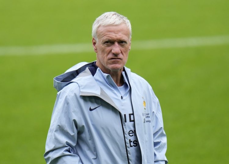 Σκληρή κριτική δημοσιογράφου του RMC στον Ντεσάμπ: “Πήγαινε να παίξεις padel στο Μονακό”