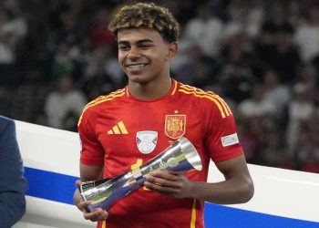 Καλύτερος νέος παίκτης του Euro 2024 ο Γιαμάλ