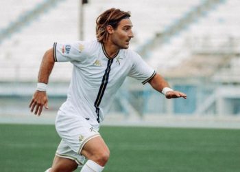 Athens Kallithea: Ανανέωσαν Μανθάτης και Μαρότα  