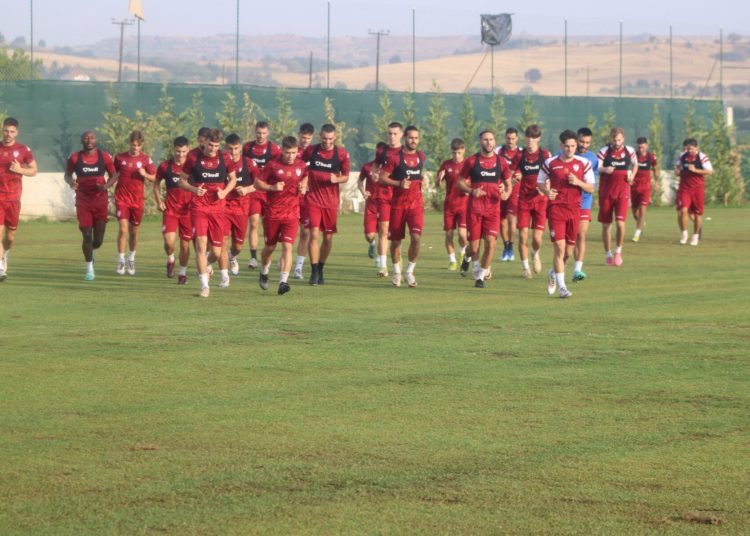 Σε πρώτο πλάνο η τακτική