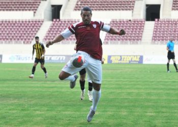 Μπαριέντος: «Ήρθα στην ΑΕΛ για το πρωτάθλημα»