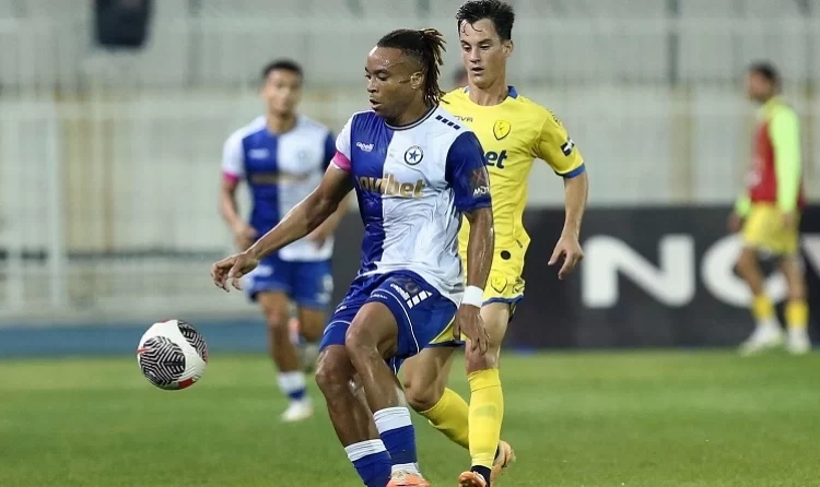 Η Athens Kallithea προσφέρει διετές συμβόλαιο στον Κούντε