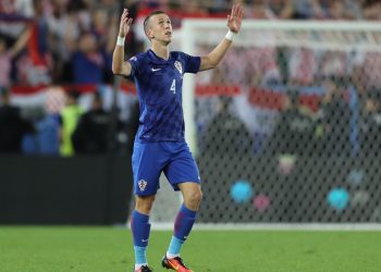 Μπαρτσελόνα: «Γλυκοκοιτάζει» τον Πέρισιτς