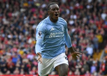 Η Νότιγχαμ σόκαρε την Λίβερπουλ με τον Χάντσον-Οντόι και πανηγύρισε ιστορικό θρίαμβο στο “Άνφιλντ”