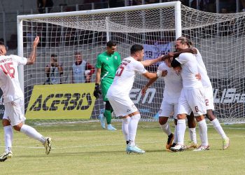 Mε ανατροπή, νικηφόρα πρεμιέρα για την ΑΕΛ